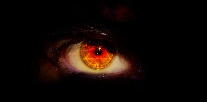 Gjërat që duhet të mbani në çantë për të hequr ‘syrin e keq’