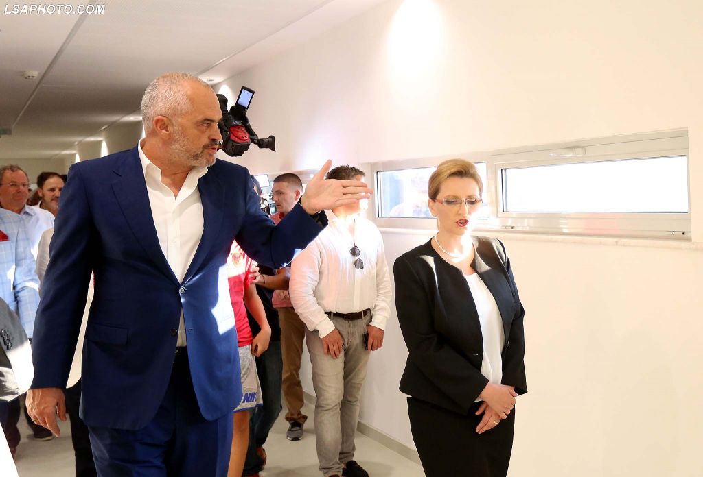 “Shkodra e braktisur”, Voltana Ademi replikon me Topallin: Fajin e ka Rama!