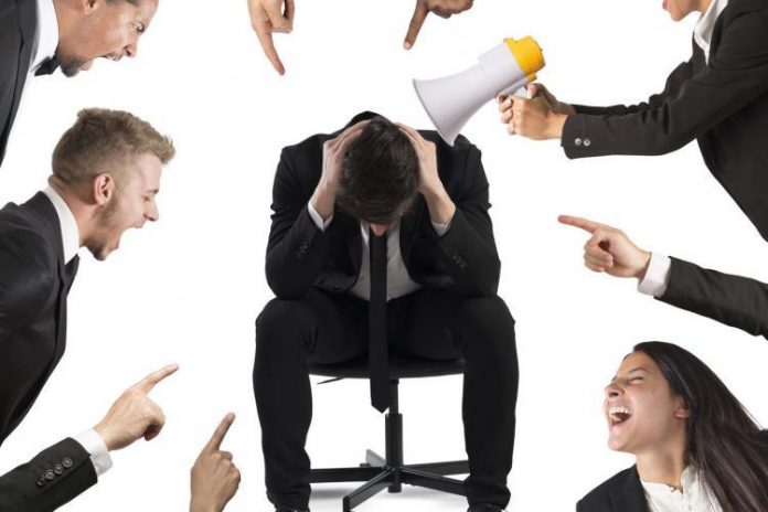 Presion në vendin e punës? Ja si duhet të reagojmë