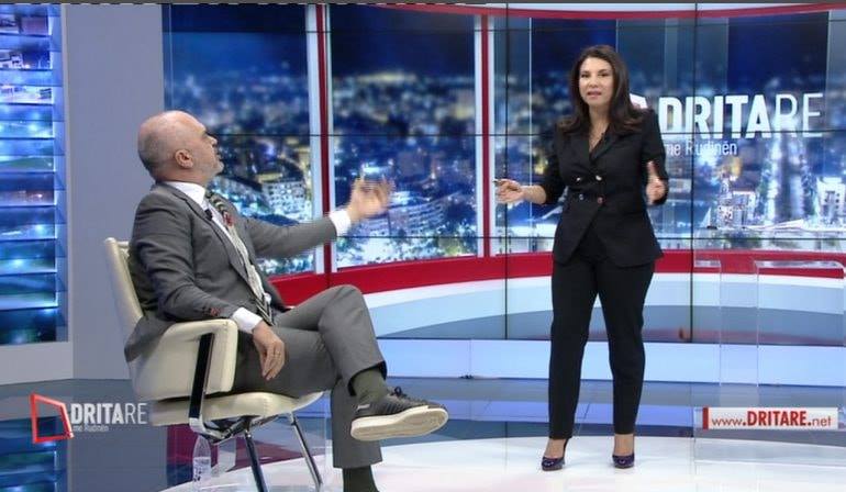 Shpifja mundet vetëm duke u izoluar