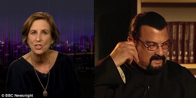 VIDEO/ Aktori i njohur braktis studion pasi e pyesin për akuzat për përdhunim