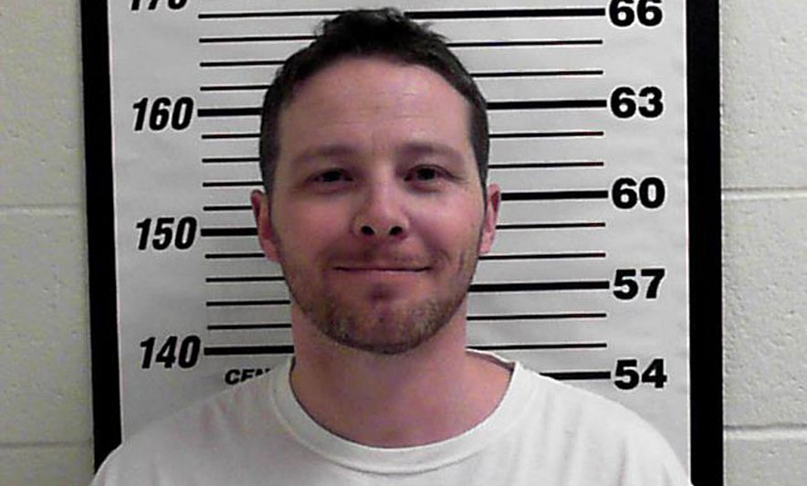 Zarfe me helm për Trump dhe zyrtarë të tjerë, kapet ish-marinsi