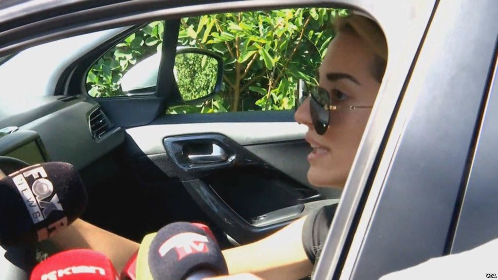 Zëri i Amerikës: Pohimet e Xhisielës tregojnë frikën që ajo ka nga Rexhepi