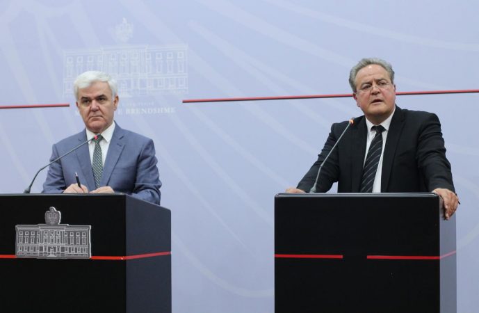 ‘Këshilltar gjerman për policinë’, Xhafaj-gazetarëve: Do merrni lajme interesante!