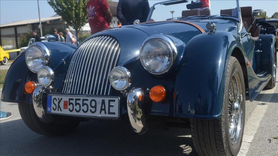 Mercedesi i Titos dhe shumë relike të tjera ekspozohen në Shkup