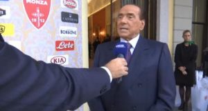 Berluskoni shfaqet kundër Gatuzos: Eshtë jo efektiv