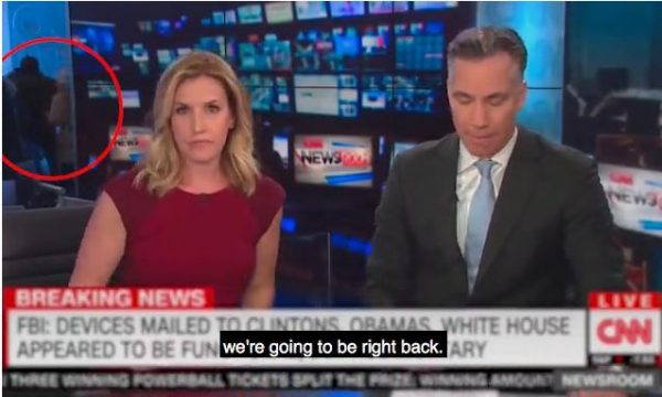 VIDEO/ Pakoja-bombë, ja si evakuohet gjatë transmetimit live stafi i CNN