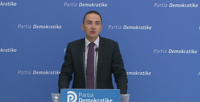 Edhe Salianji, dorëheqjen e Xhafajt, e konsideron si përdorje prej Ramës