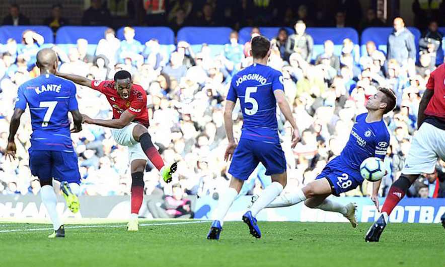 Chelsea nuk lejon që Manchester të ringrihet