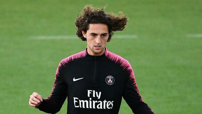 Rabiot pranë “Barcelonës”, PSG nuk rinovon me francezin