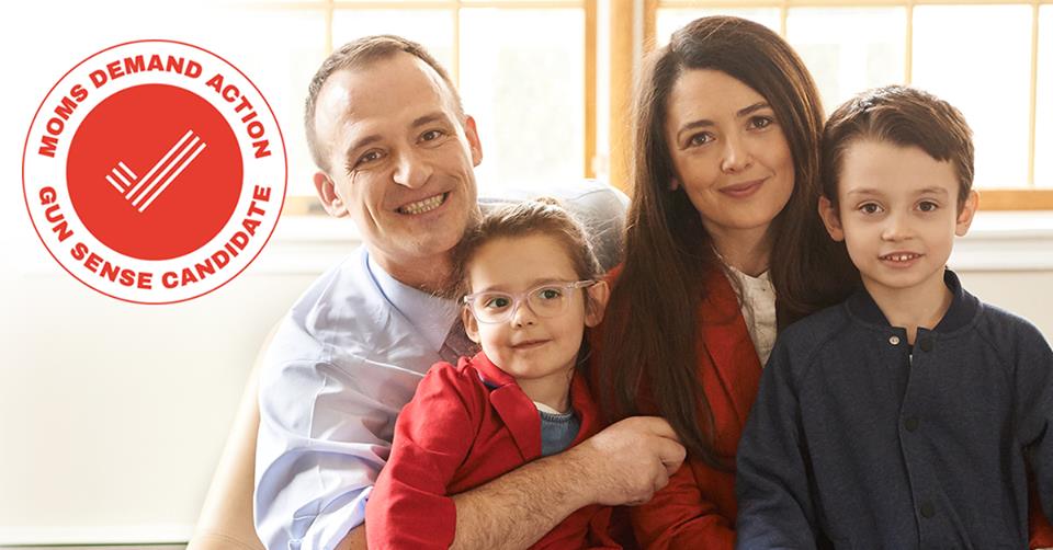 Njihuni me shqiptarin që kandidon për asamblenë e Nju Jorkut