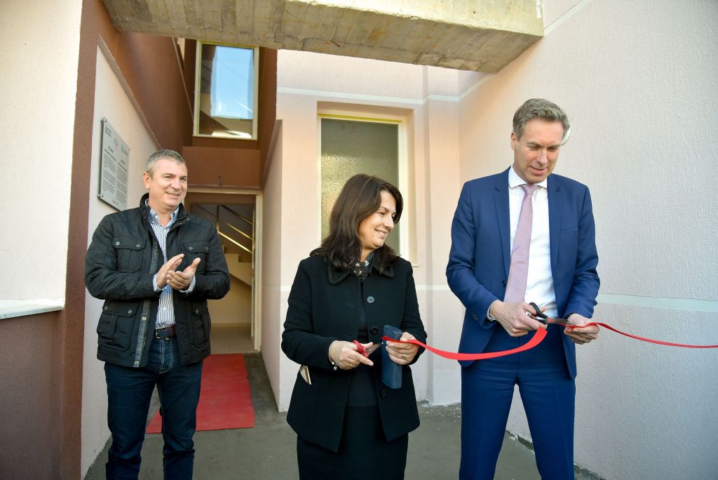 Gjiknuri, mesazh banorëve të “Astirit”: Qira për familjet e prekura dhe banesa sociale