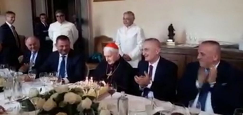 Meta zbulon detaje nga darka me Tom Doshin: Ja çfarë na bashkoi!