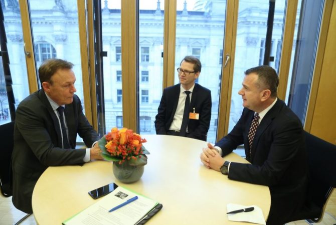 Balla takon Zv.Presidentin e Bundestagut: Gjermania, mbështetje për integrimin në BE