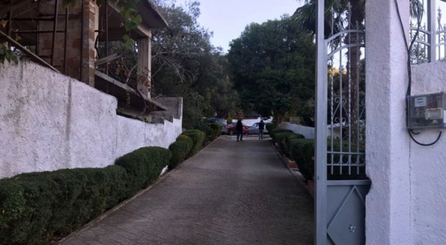 VIDEO/ Vlorë, publikohen pamjet e para pas shpërthimit me eksploziv të makinës