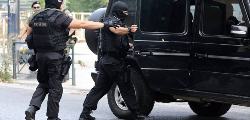 Policia greke arreston 37-vjeçarin shqiptar që u arratis nga rajoni i Athinës