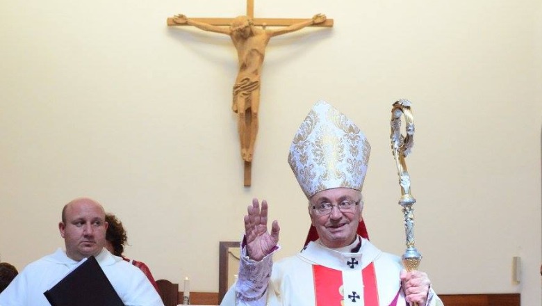 ‘Njeriu s’ka nevojë për deputet që të punësohet, as të paguajë gjyqtar…’, mesazhi i Frendos