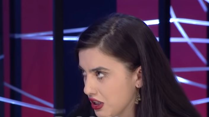 VIDEO/ Denoncimi i fortë: Pedagogët na kërkojnë seks për provimet