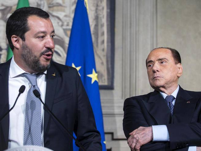 “Revoltohet’ Berlusconi: Qeveria e Salvinit e paaftë, ta rrëzojmë!