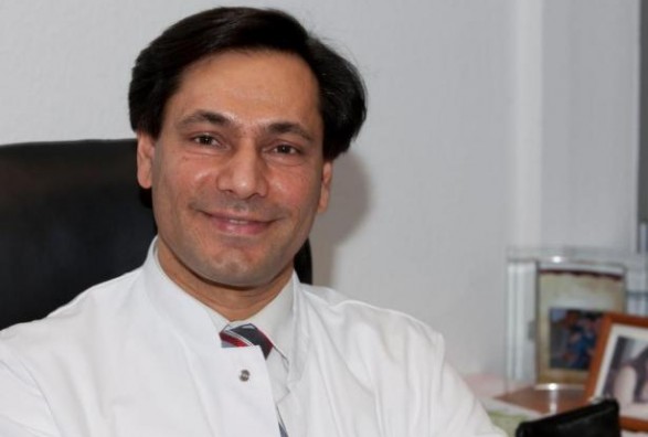 Kirurgu shqiptar bën zbulimin e madh në fushën e mjekësisë