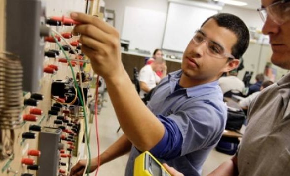 Bursat për arsimin profesional, ja kriteret dhe kush përfiton