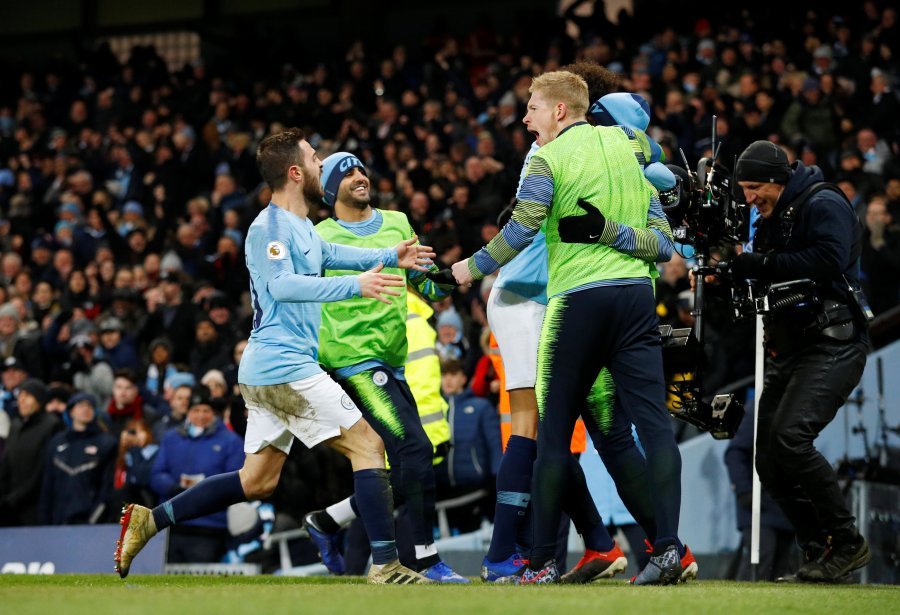 City fiton 2-1 me Liverpool dhe i afrohet kreut