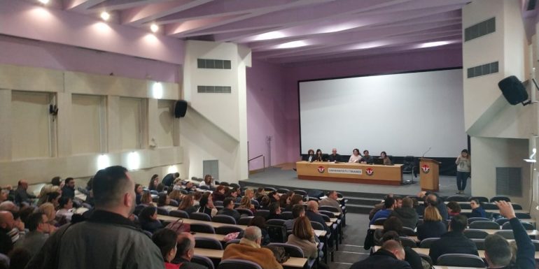 Ultimatumi i pedagogëve të UT: Të anulohet ligji i Arsimit të Lartë ose grevë urie!