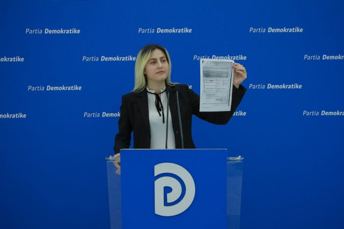 PD nxjerr letrat dhe sulmon Ramën: Shtëpia në Surrel, 400 milionë lekë!