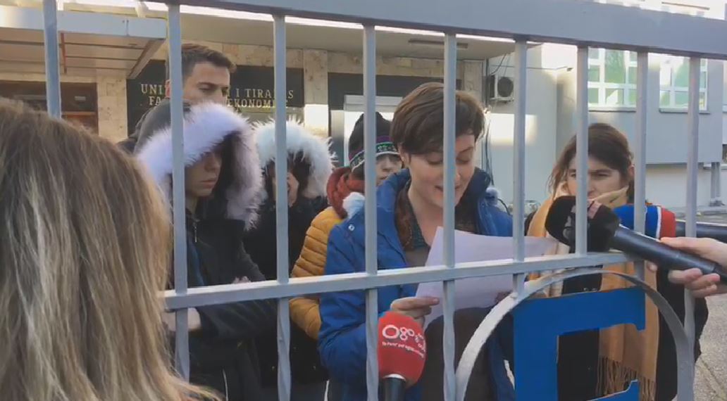VIDEO/ Rojet private u kyçin dyert studentëve