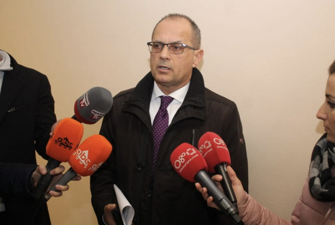 “Të mospenalizohemi”, studentët e Fakultetit Juridik letër dekanit: Kërkojmë shtyrjen e vitit