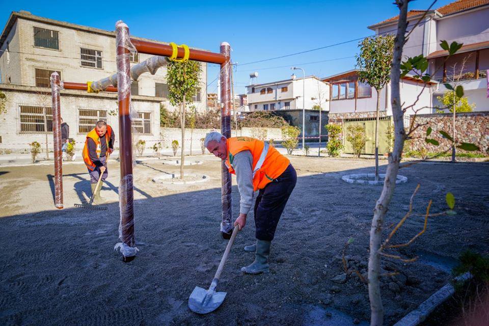 “Luaj Tirana” po shtrihet në çdo lagje, shesh i ri rekreativ në Vaqarr