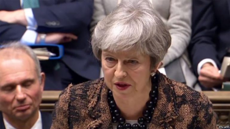 Pas debateve të ashpëra me kryetarët e BE, May mund të kërkojë kohë shtesë për ndryshimin marrëveshjes së Brexit-it