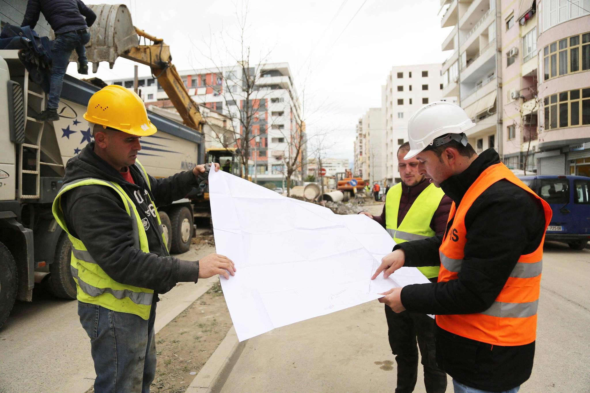 Ujësjellësi, Bashkia e Tiranës u jep zgjidhje Yzberishtit, Astirit, Kombinatit, Kodër Kamzës, Yrshekut e Kasharit