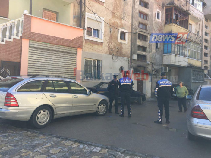 Korçë/ Armëmbajtje pa leje e kanabis, policia vendos 4 në pranga