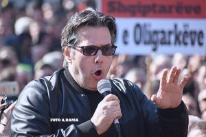 Edi Paloka: Kemi parlament të mbushur me hajdutë dhe kriminelë