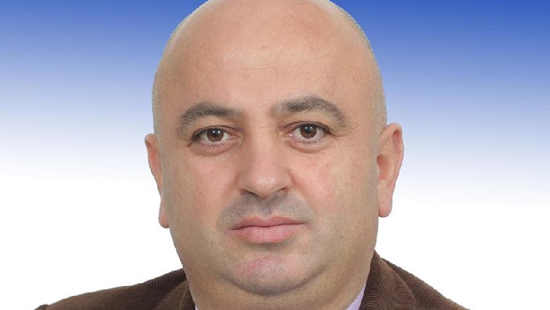 U ‘tradhtua’ nga Basha, avokati shpall kandidimin për Bashkinë Sarandë