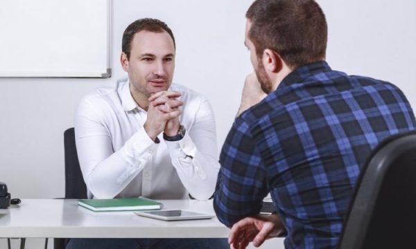 4 gabime që duhen shmangur kur kërkoni rritje rroge