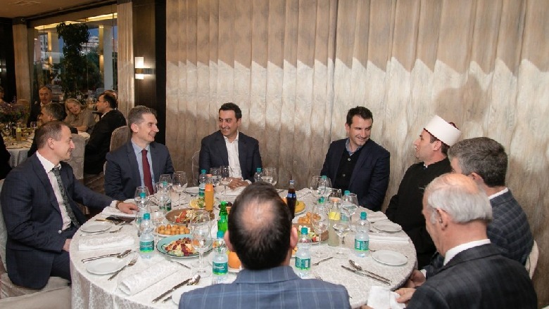 Veliaj shtron iftar për besimtarët myslimanë: Mensa sociale për gjithë të pamundurit