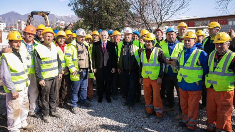 1 Maji/ Meta: Shteti të garantojë hapjen e vendeve të reja të punës