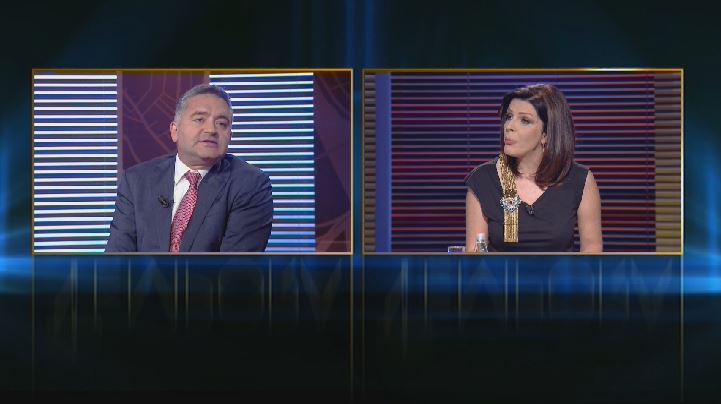 VIDEO/ Sonila Meço përplaset me Klosin në emisonin e saj: Pyetjet i bëj unë! Nuk mund të më akuzoni që po nxij!