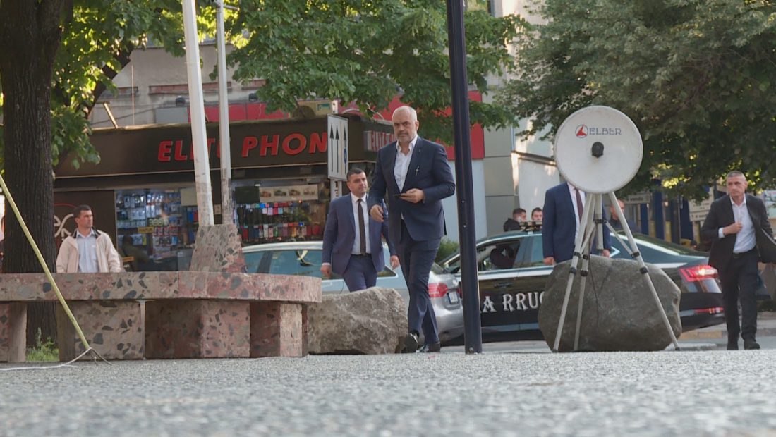Zgjedhjet/ Rama takime me drejtuesit e qarqeve për kandidatët e PS-së