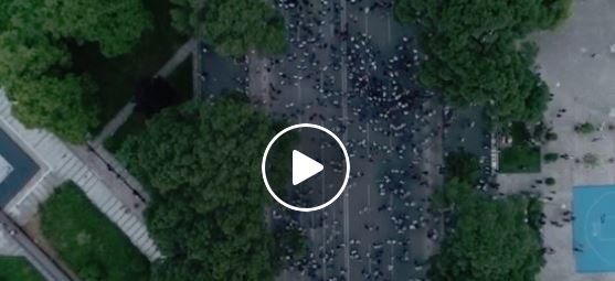 VIDEO NGA DRONI/ Ja pjesëmarrja në protestë gjatë fjalës së Bashës