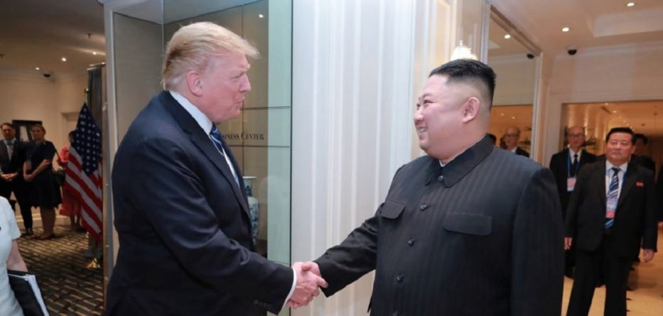 Kim Jong Un merr letër të “shkëlqyer” nga Presidenti Trump
