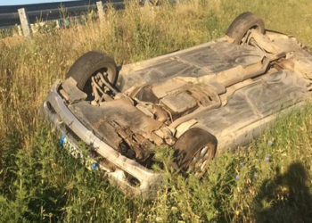 FOTO/ Plagosen 2 të rinj në Bulqizë, përplasen me makinë kur po ktheheshin nga mbrëmja e maturës