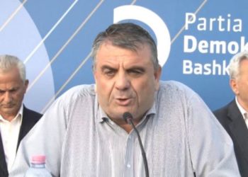 Pasi e shkarkoi Rama, Zef Hila shoqërohet në policinë e Shkodrës