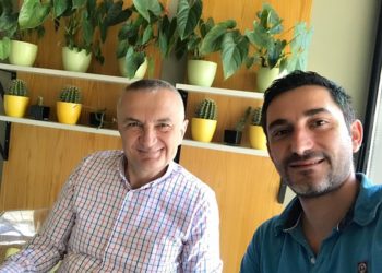 Meta s’ka heshtje zgjedhore, mesazh qytetarëve: Kafen e mëngjesit bashkë do e pimë, s’ka vetëm të diel, por…