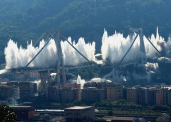 VIDEO/ “Addio”, shembet me eksploziv pas 1 viti pjesa e mbetur e urës “Morandi”