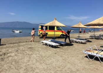 VIDEO/ Vlorë, 60-vjeçari humb jetën sa futet në det për t’u larë
