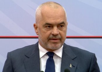 Rama: 60 efektivë të plagosur në protestat e opozitës, dekoron me yllin e mirënjohjes Ina Nukun