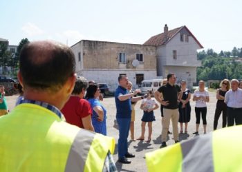 Taulant Balla inspekton rikonstruksionin e shkollës “Vilson Blloshmi”